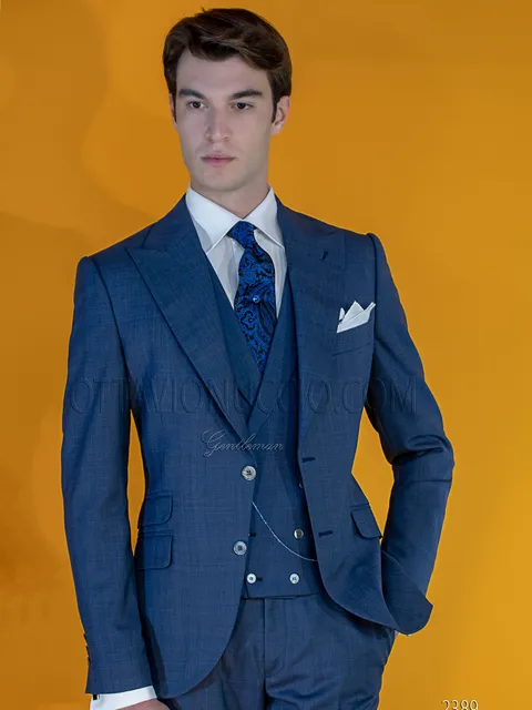 Classic formal suit in blue Prince of Wales check