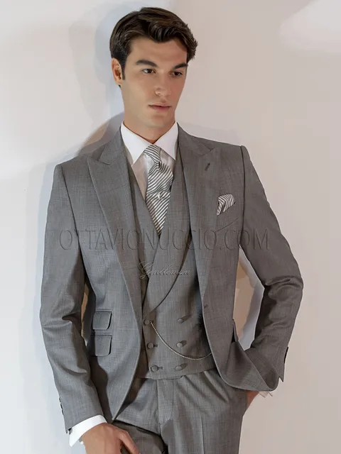 Men's light grey formal suit in wool blend