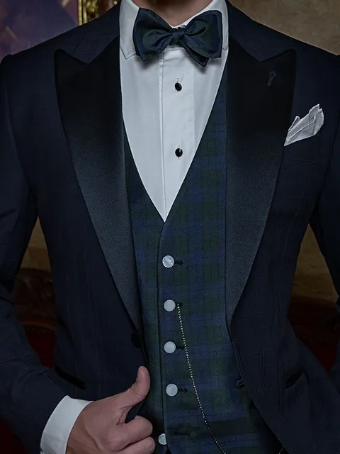Waistcoat in pure silk blue and green tartan