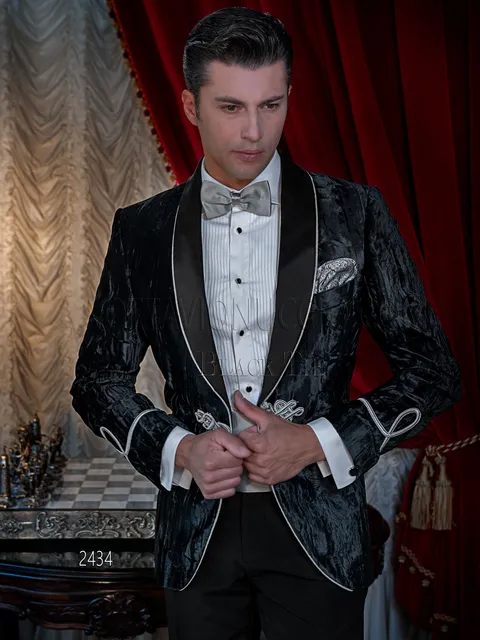 Men's double-breasted shawl lapel tuxedo in crushed black velvet