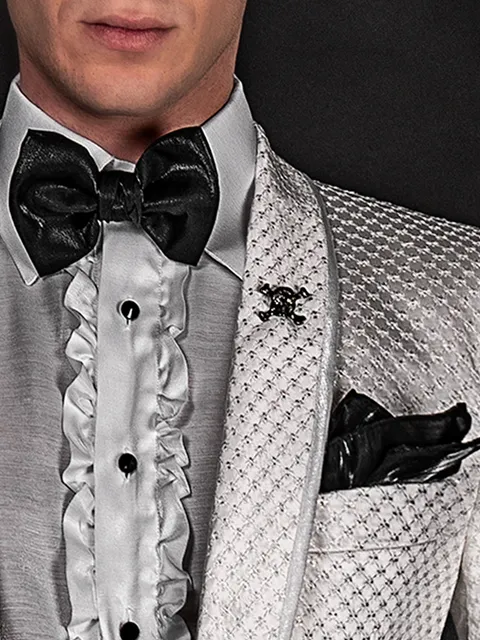 Bow tie and handkerchief in black lurex