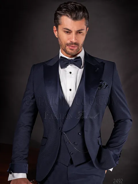 Abito moda sposo da uomo blu con inserti in raso