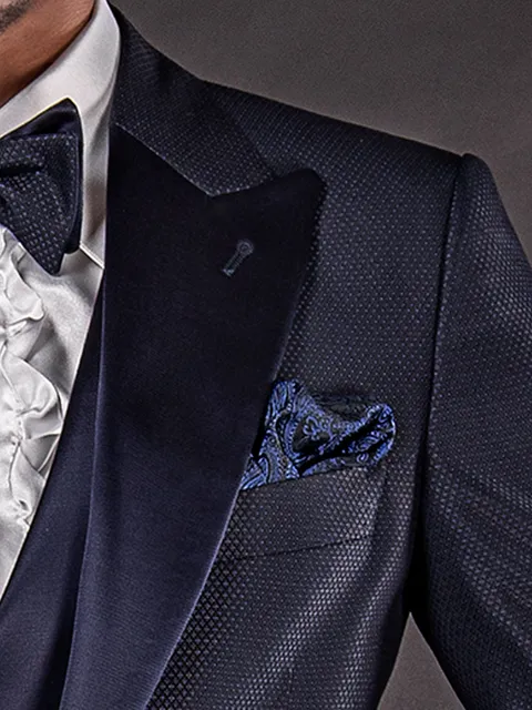 Handkerchief in black and blue paisley silk