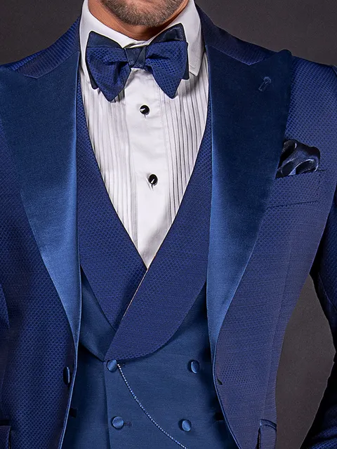 Double-breasted waistcoat with shawl lapel in light blue with contrast lapel