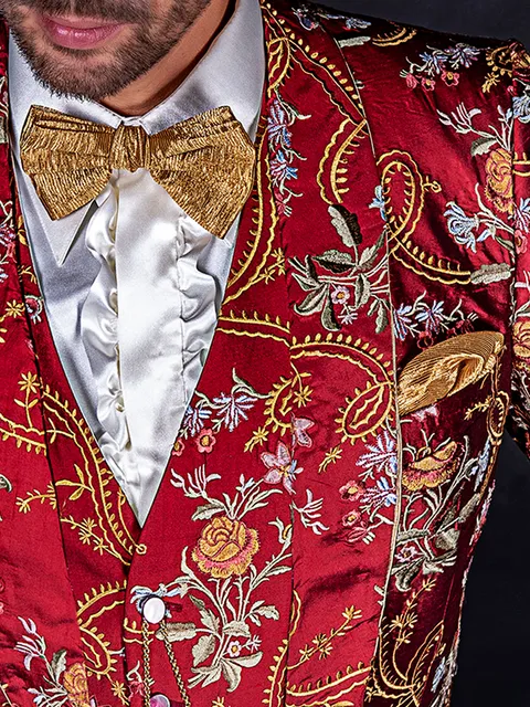 Bow tie and handkerchief in gold lace