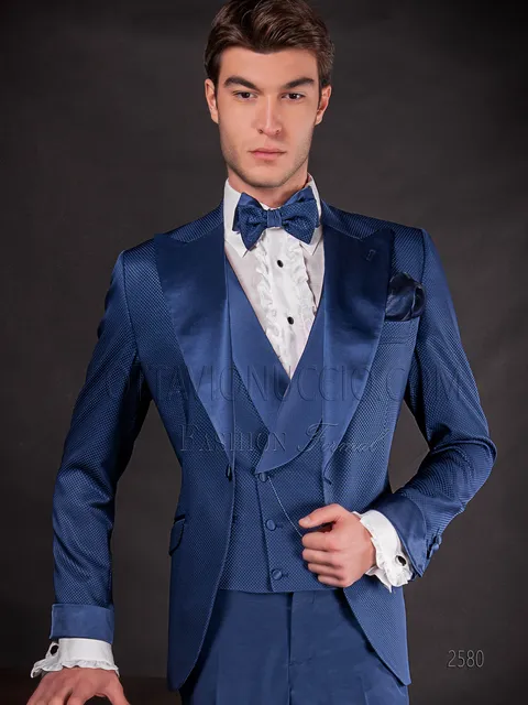Abito moda cerimonia sposo blu con inserti in raso a tono