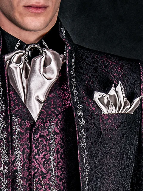 Knotted ascot tie and handkerchief in pearl grey satin