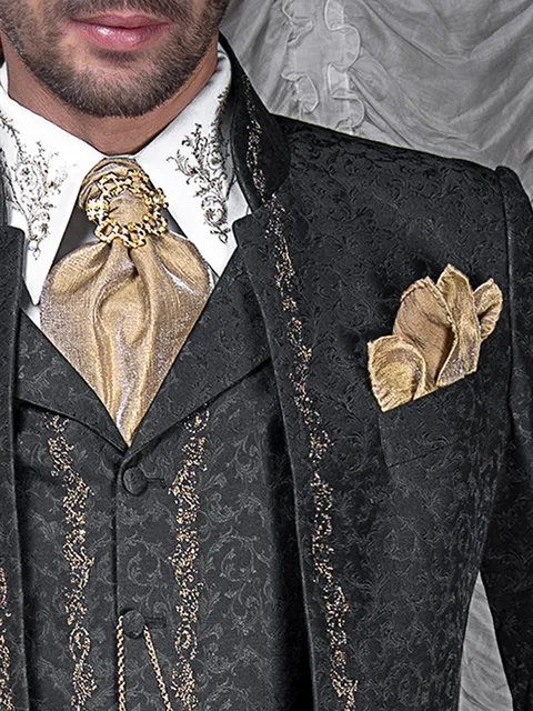 Self-tie cravat and handkerchief in gold