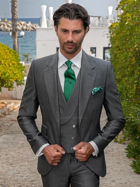 Men's classic formal suit in grey, double-breasted waistcoat