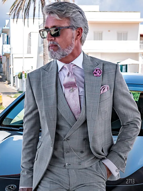 Men's elegant classic suit in light grey Prince of Wales check