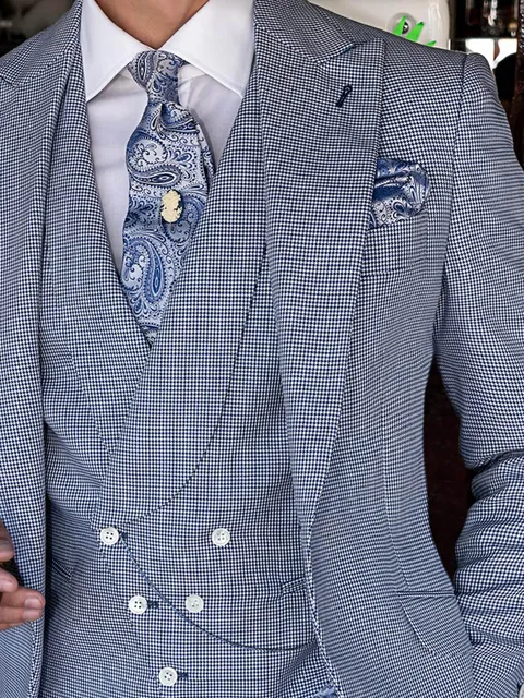 Asymmetric waistcoat in white and light blue houndstooth