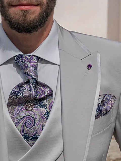 Self-tie cravat and Handkerchief in blue paisley printed silk