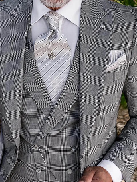 Double-breasted waistcoat with lapel in light grey Prince of Wales check