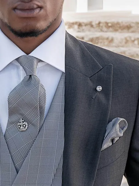 Grey "Prince of Wales check" tie and handkerchief