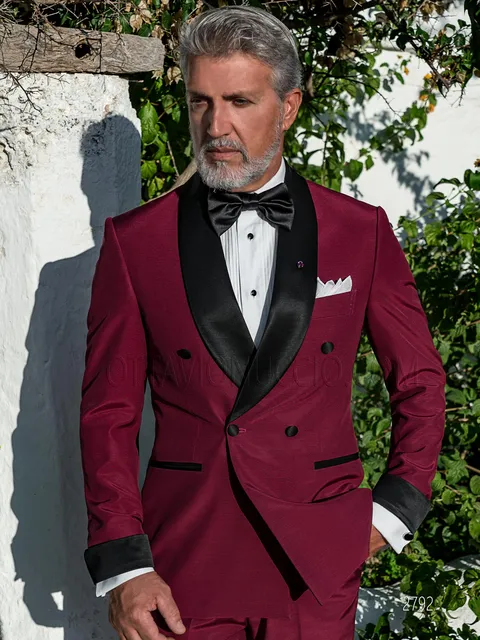 Fashion double-breasted shawl lapel suit in fuchsia with black inserts