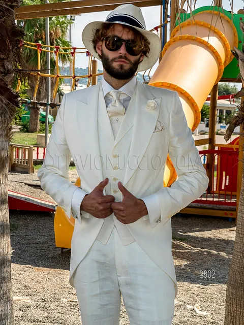 Demi-Morning suit with waistcoat in white linen for a total-white wedding