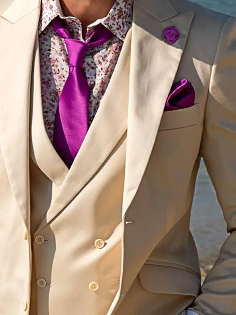 Double-breasted waistcoat with peak lapel in beige cotton satin