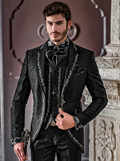 Redingote groom suit in black damask with silver embroidery in Gothic style