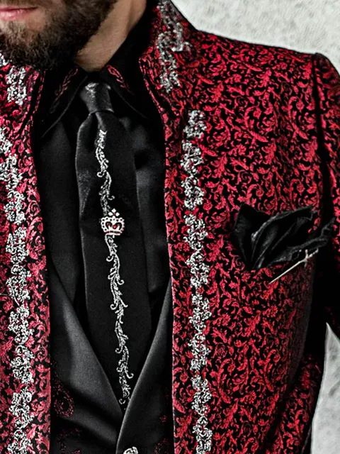 Embroidered tie and handkerchief in black lurex