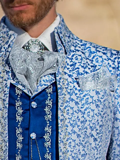 Foulard and Handkerchief in silver lace