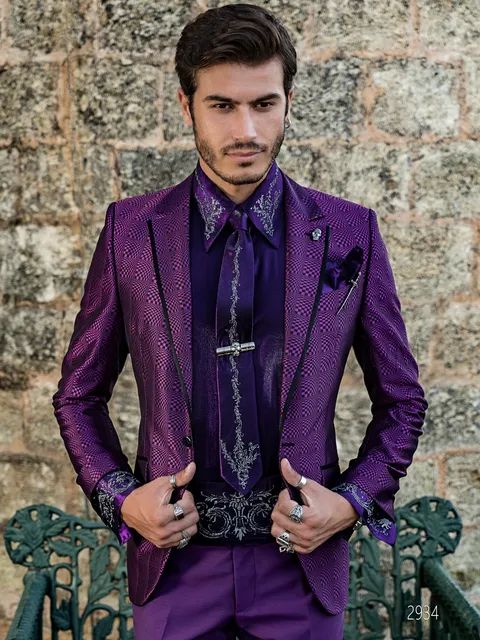 Formal suit in vintage-chic style with purple optical fabric and matching trousers