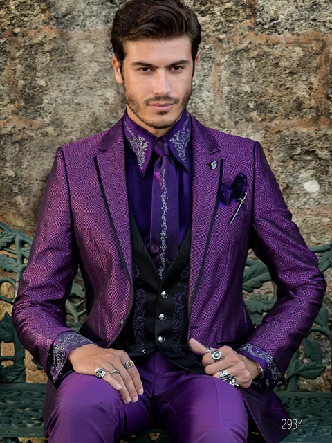 Waistcoat in black satin with black and purple embroidered Greek key