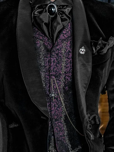 Waistcoat with lapel in purple brocade with black and gold embroidery