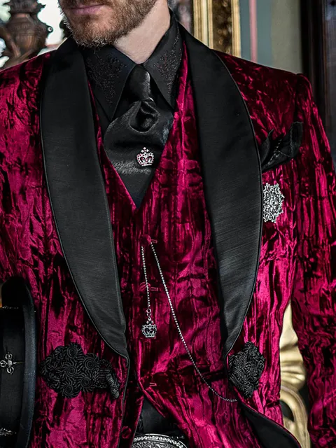 Waistcoat in red crushed velvet
