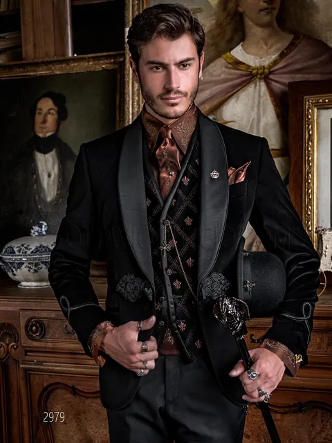 Men's aristocratic-style double-breasted shawl collar tuxedo in black velvet