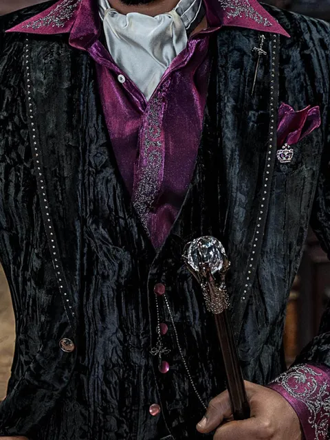 Waistcoat in black velvet