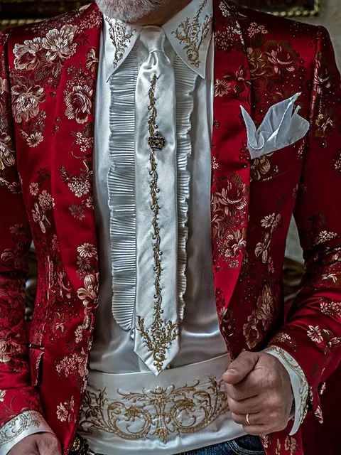 Shirt and accessories in white satin microfibre with gold dragon embroidery
