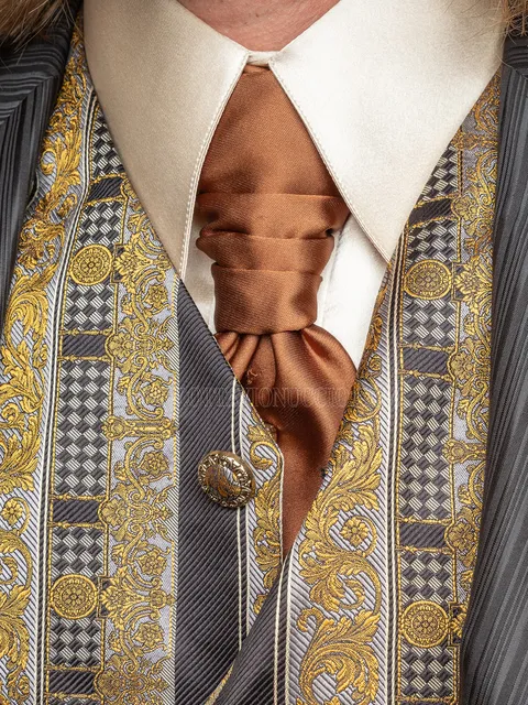 Knotted cravat and Handkerchief in brown satin
