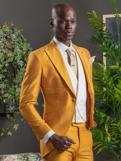 Abito da sposo shantung oro in misto viscosa con gilet abbinato