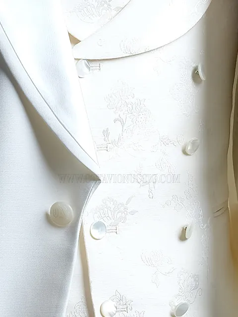 Shawl lapel waistcoat in natural white jacquard