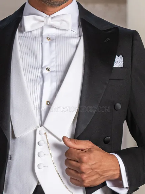Shawl lapel waistcoat in piqué cotton, 3 buttons