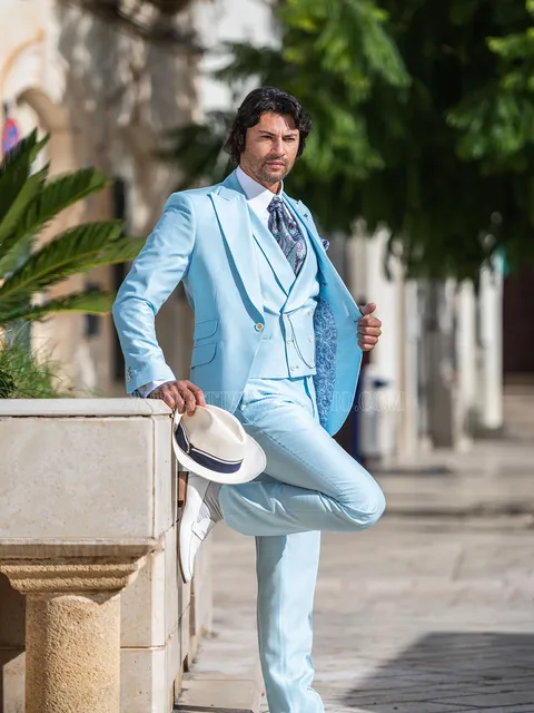 Summer groom suit in light blue with double-breasted waistcoat