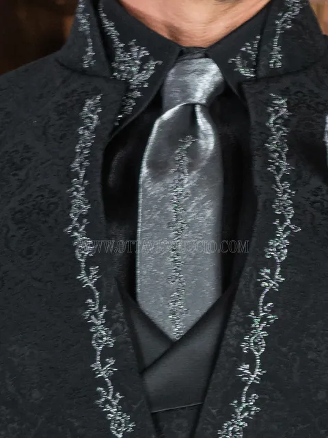 Grey Lurex Tie and Handkerchief Set with Embroidery
