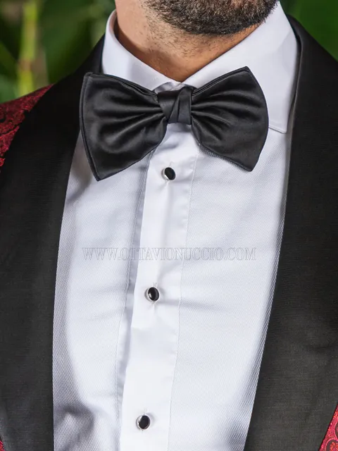 Two-tone bow tie in black microfibre satin