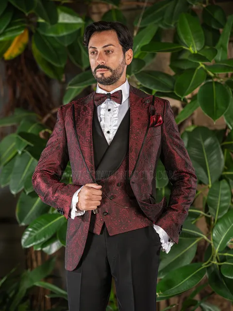 Men's red blazer for luxury events
