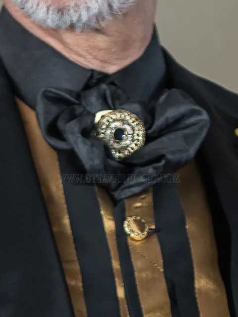 Black microfibre scarf and handkerchief