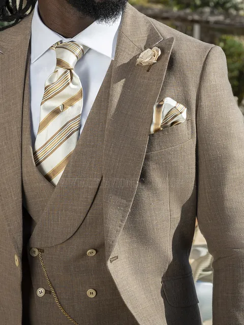 Double-breasted waistcoat in brown linen blend