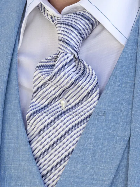 Jacquard silk tie with blue regimental stripes