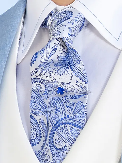 Tie and Handkerchief in pure silk with white background and light blue paisley pattern
