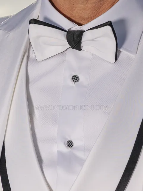 Two-tone white bow tie with black knot