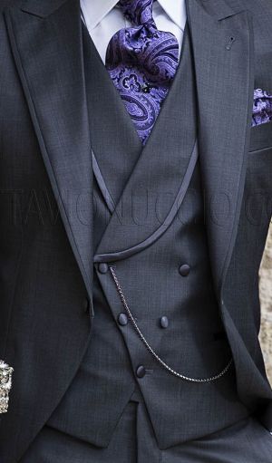 Asymmetric double-breasted waistcoat
