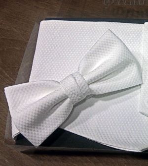 Papillon annodato in cotone piquet bianco 846c1c595b018f3c