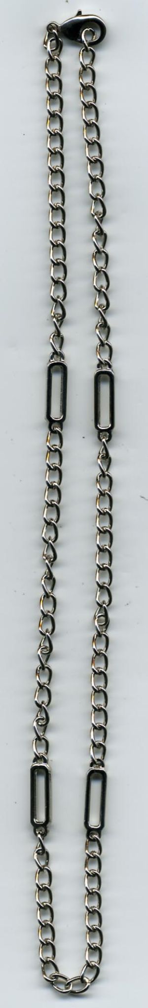 Silver tone stitch chain 3bbc6d542035e660