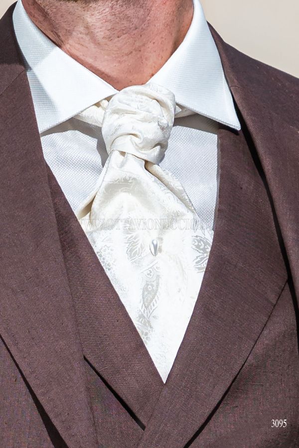 Ivory brocade Ascot and handkerchief