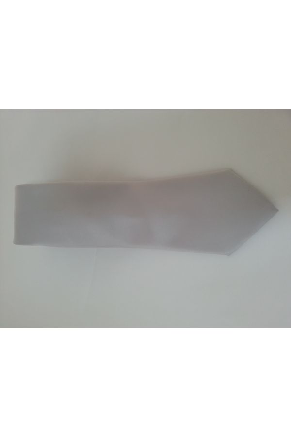Cravate et pochette de costume en satin gris perle