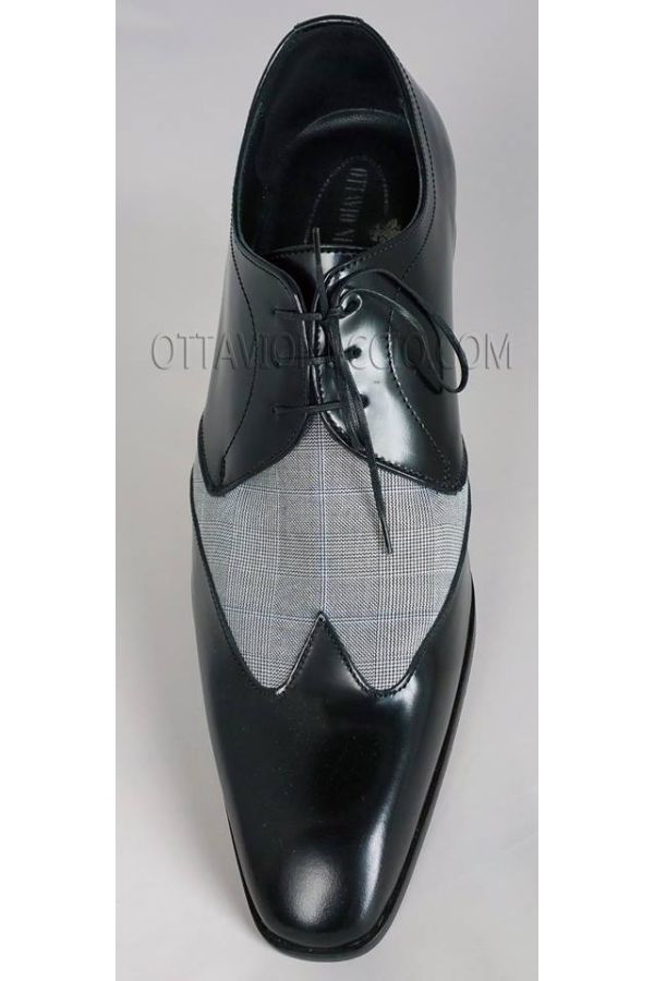 Two-coloured lace-up shoes in Prince of Wales - black